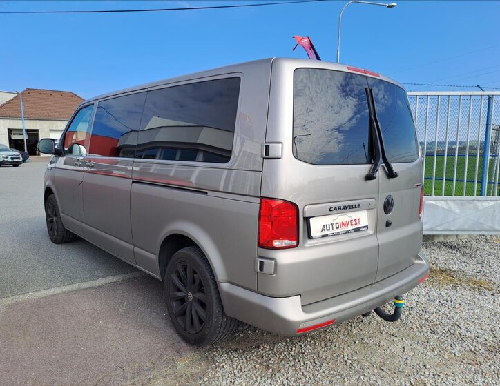 Volkswagen Caravelle 5