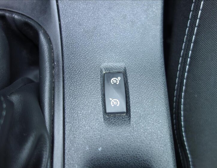 Renault Fluence Sedan / Limuzína 1,6 l 82 kw