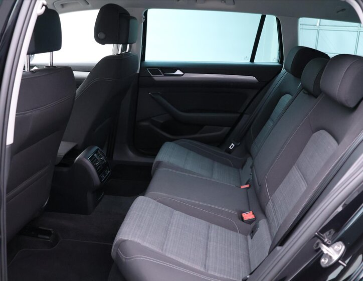 Volkswagen Passat Kombi 2,0 l 110 kw