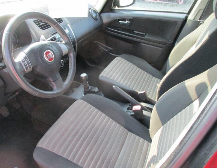Fiat Sedici Hatchback 2,0 l 99 kw
