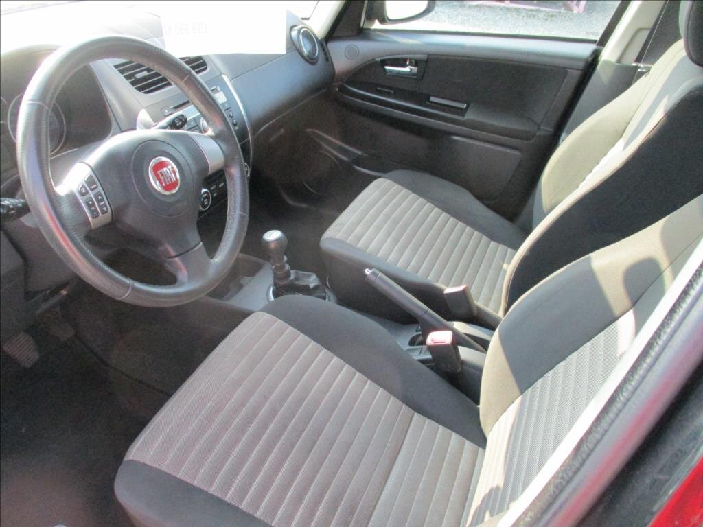 Fiat Sedici Hatchback 2,0 l 99 kw