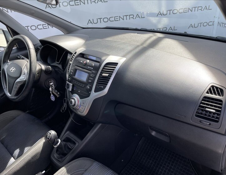 Hyundai ix20 MPV 1,4 l 66 kw