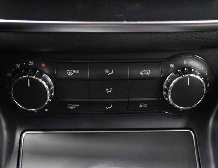 Mercedes-Benz CLA 24