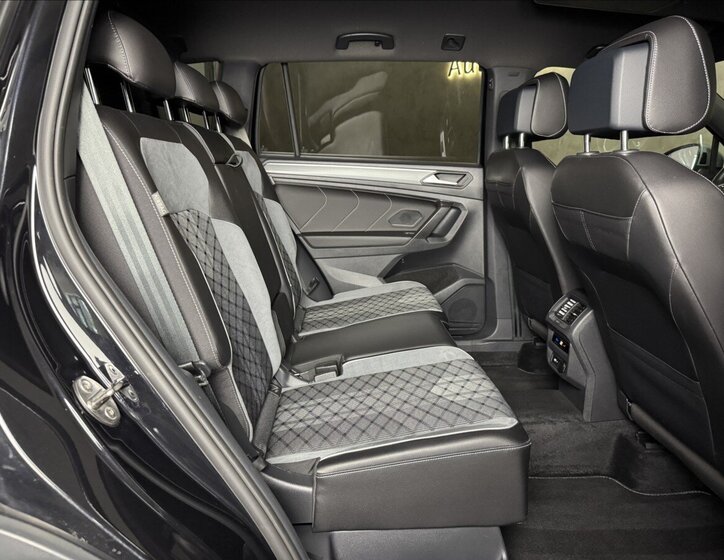 Volkswagen Tiguan Allspace SUV / Terénní 2,0 l 147 kw