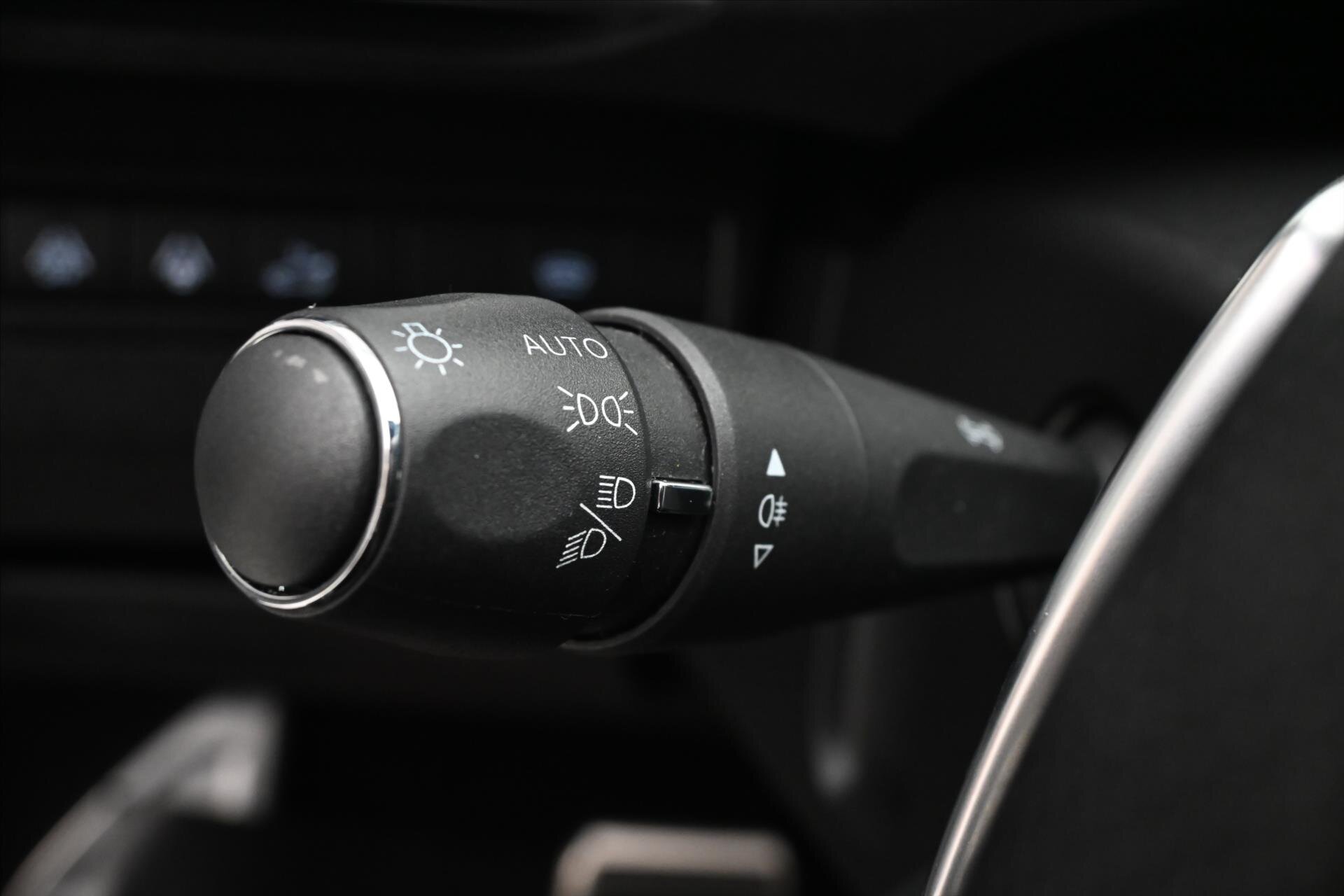 Peugeot 5008 SUV / Terénní 1,6 l 133 kw