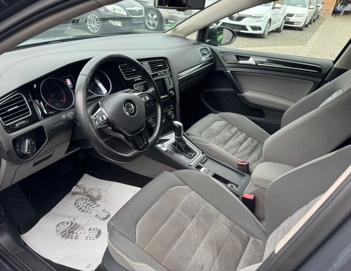 Volkswagen Golf Kombi 2,0 l 110 kw