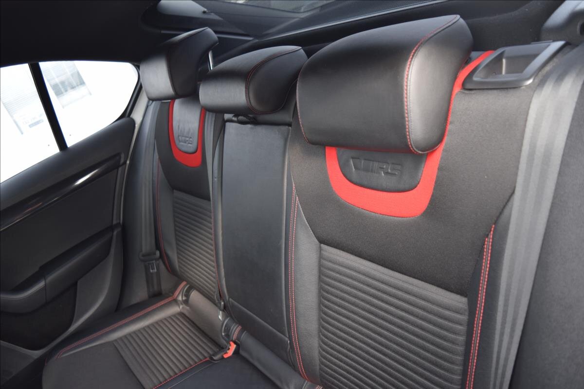 Škoda Octavia Sedan / Limuzína 2,0 l 135 kw