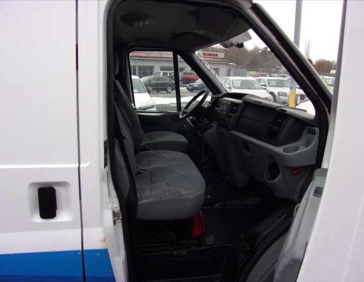 Ford Transit Skříň 2,2 l 63 kw