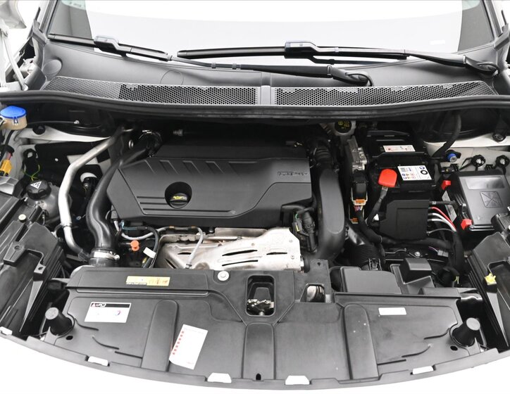 Peugeot 5008 SUV / Terénní 1,6 l 133 kw