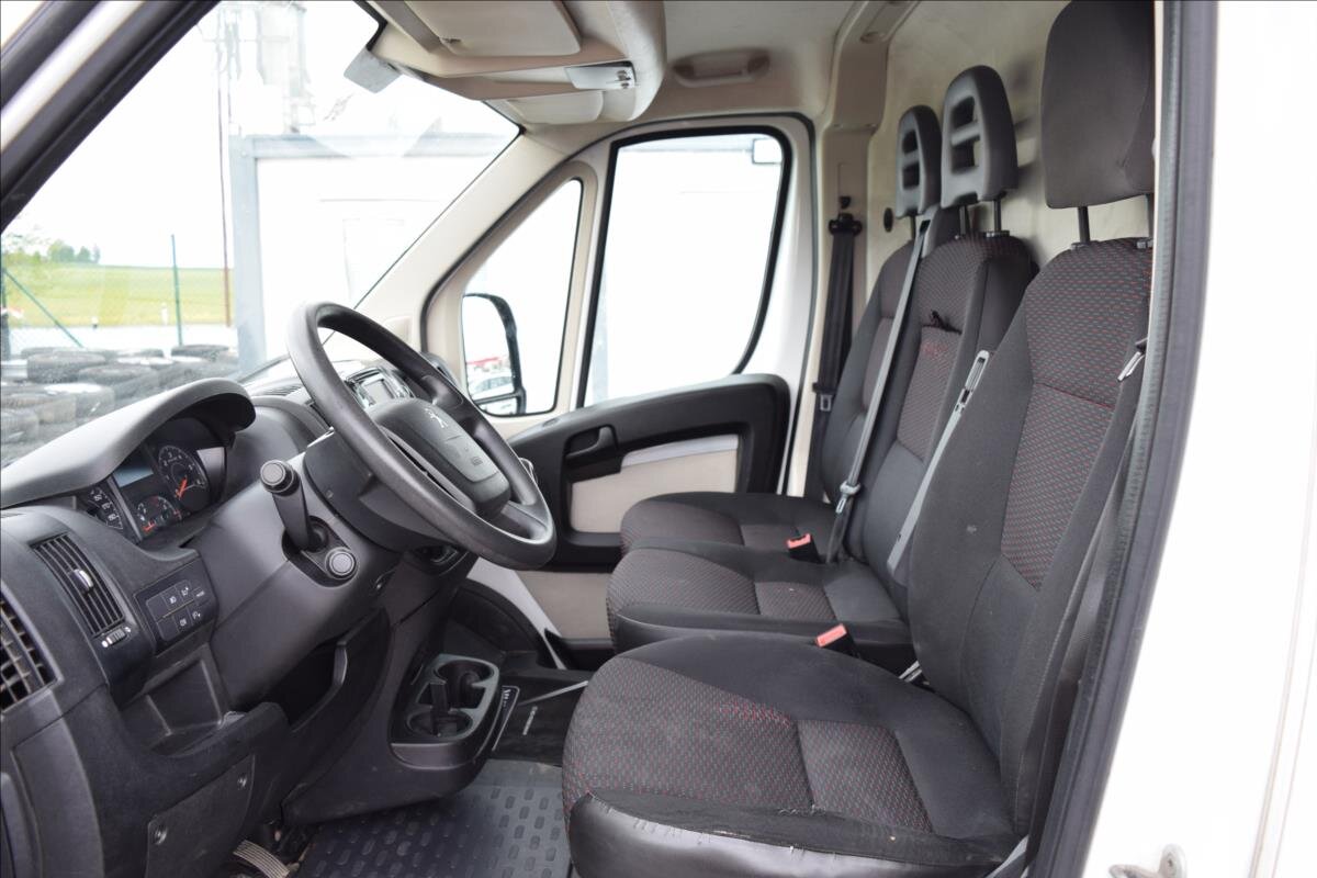 Peugeot Boxer Skříň 2,0 l 120 kw