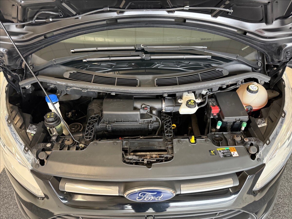 Ford Tourneo Custom MPV 2,2 l 92 kw