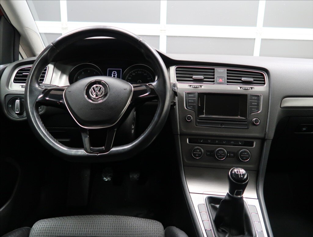 Volkswagen Golf Hatchback 1,2 l 63 kw