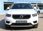 Volvo XC40 SUV / Terénní 2,0 l 140 kw