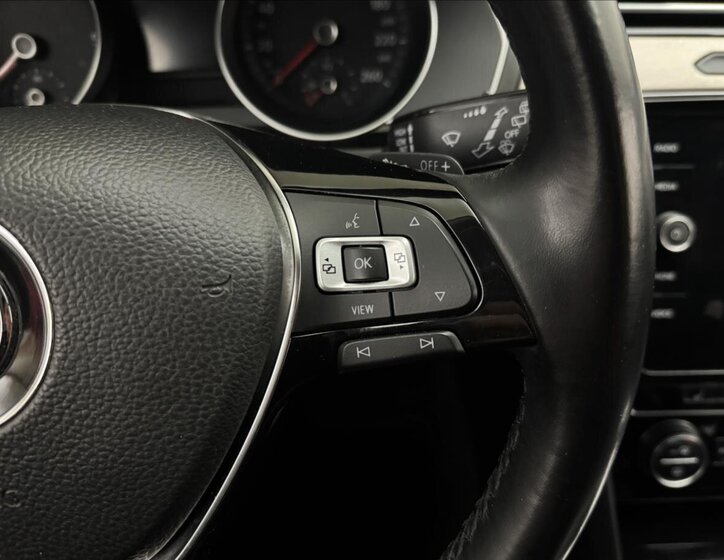 Volkswagen Passat Kombi 2,0 l 110 kw