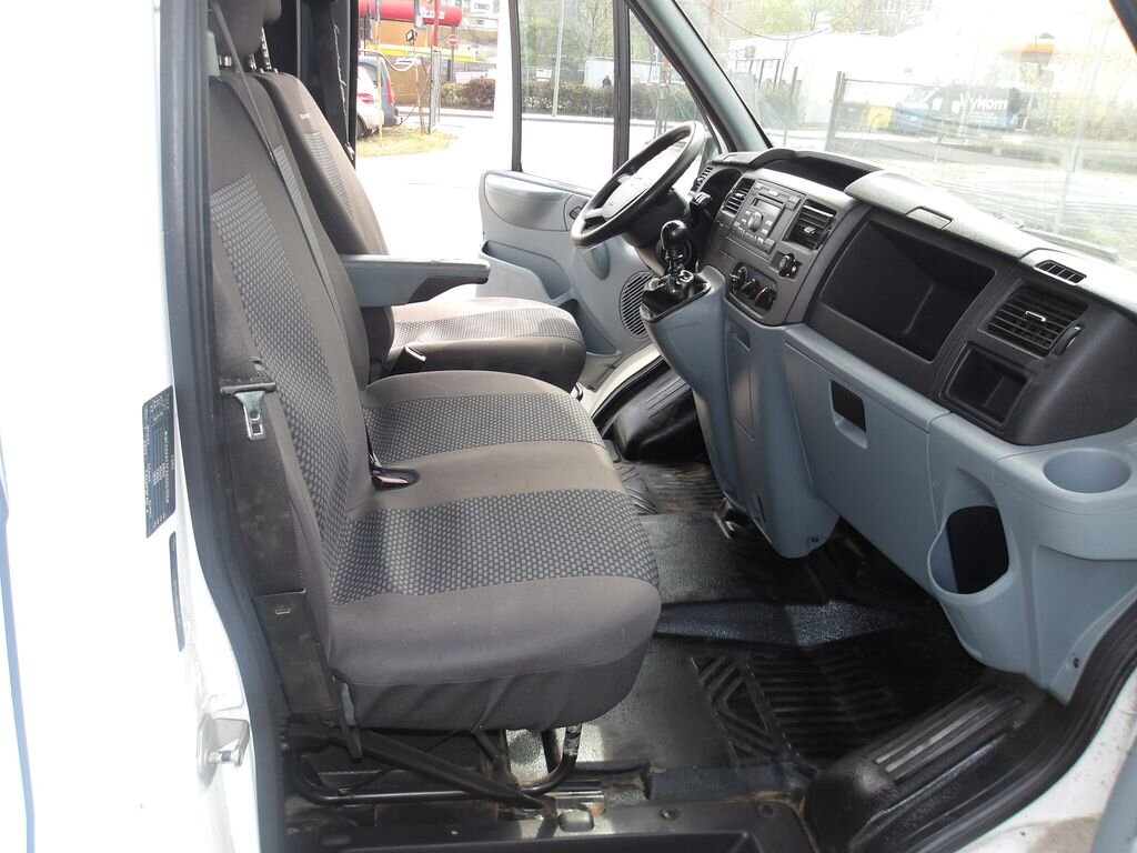 Ford Transit Skříň 2,2 l 63 kw