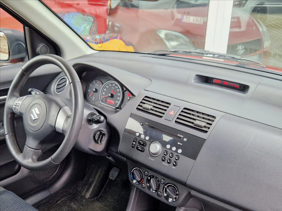 Suzuki Swift Hatchback 1,2 l 55 kw
