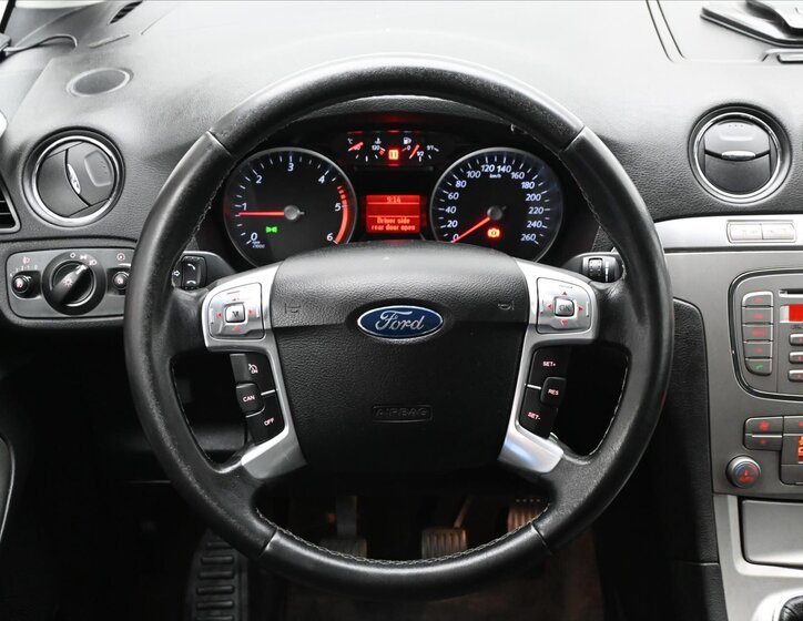 Ford Galaxy MPV 2,0 l 96 kw