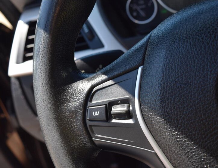 BMW Řada 3 Kombi 2,0 l 105 kw