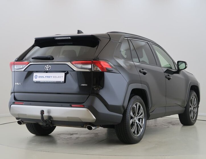 Toyota RAV4 SUV 2,0 l 129 kw