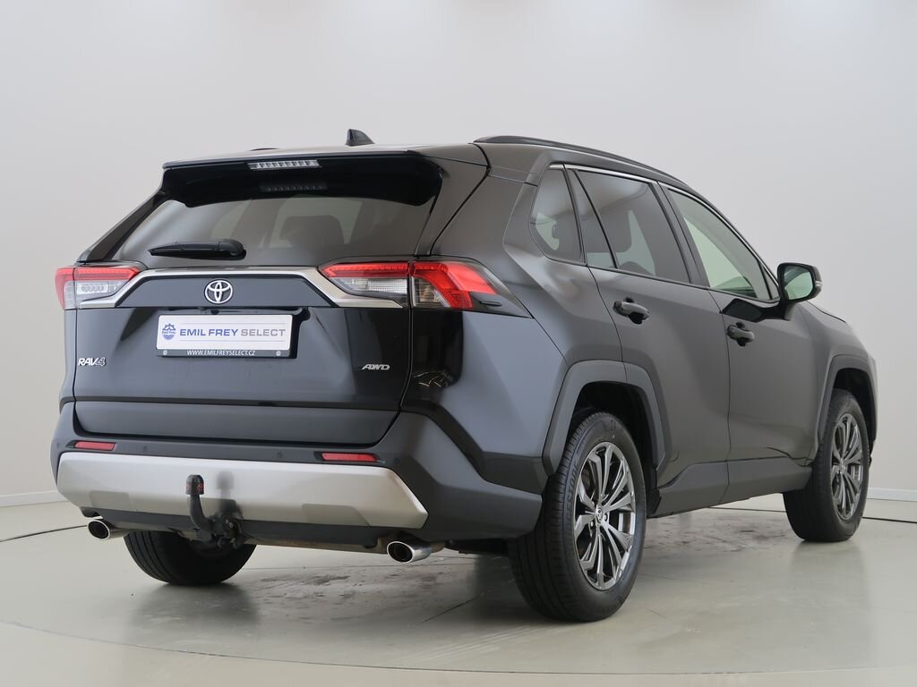 Toyota RAV4 SUV 2,0 l 129 kw