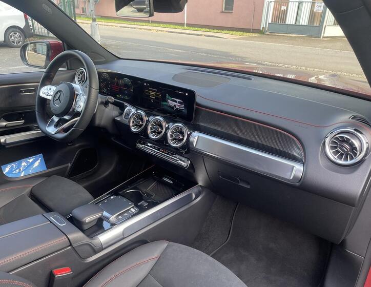 Mercedes-Benz EQB 18