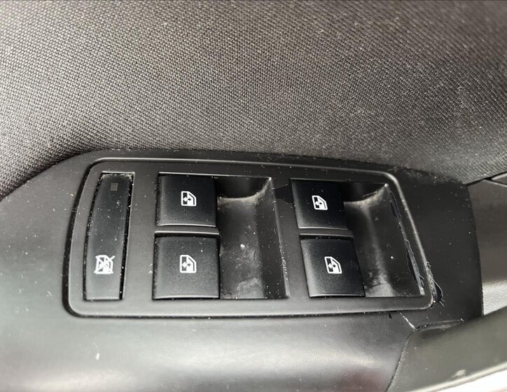 Opel Insignia Liftback 2,0 l 96 kw