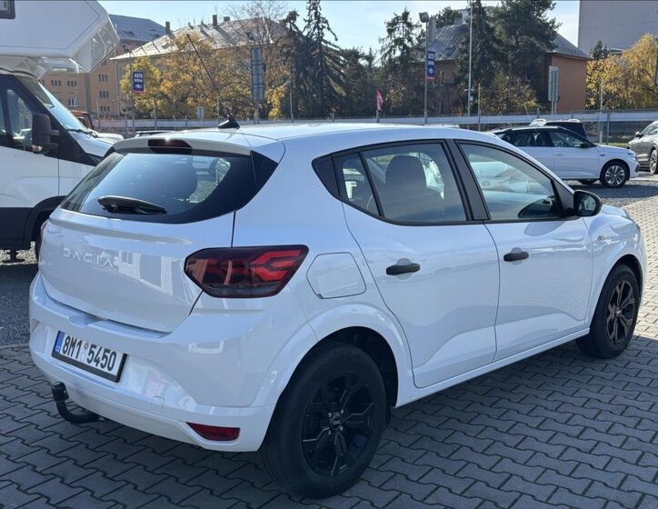 Dacia Sandero Hatchback 999,0 49 kw