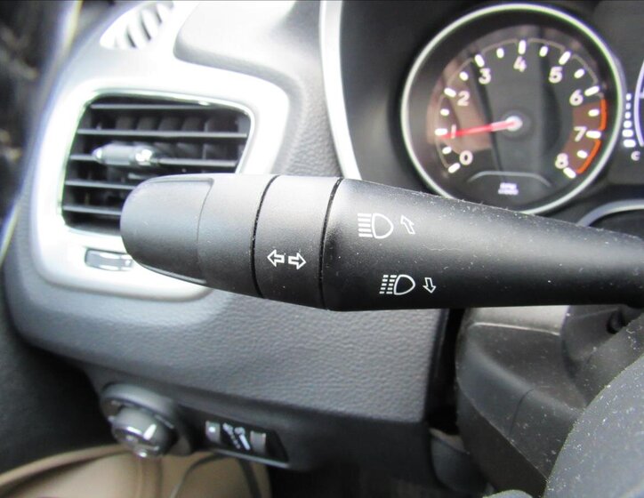 Jeep Compass SUV 1,4 l 103 kw