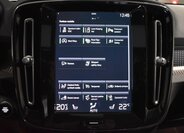 Volvo XC40 SUV / Terénní 2,0 l 145 kw