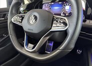 Volkswagen Golf 43
