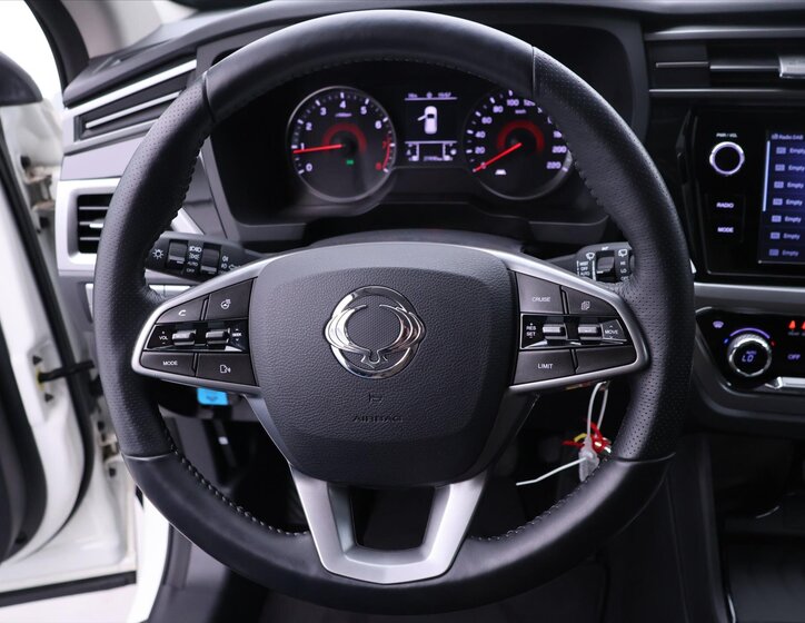 SsangYong Korando SUV / Terénní 1,5 l 120 kw