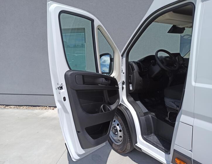 Toyota Proace Max 23