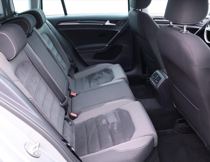 Volkswagen Golf Kombi 1,4 l 92 kw