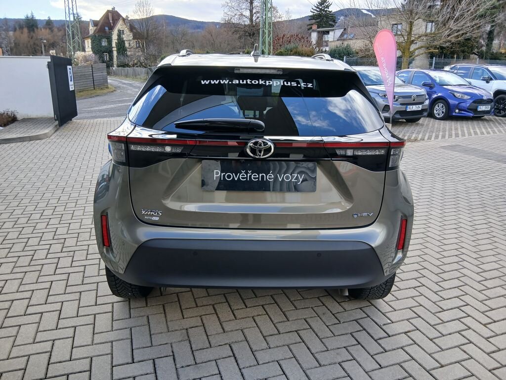 Toyota Yaris Cross SUV 1,5 l 68 kw