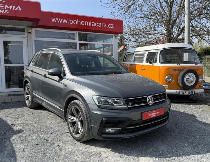 Volkswagen Tiguan 1