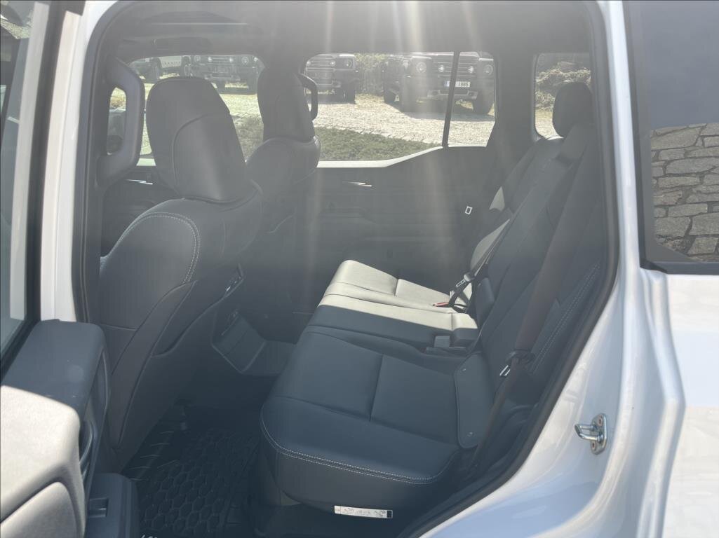 Toyota Land Cruiser Ostatní 2,4 l 243 kw