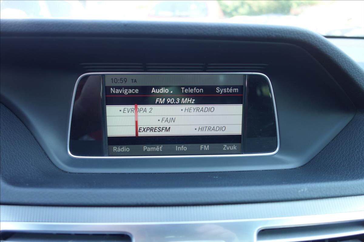 Mercedes-Benz Třídy E Sedan / Limuzína 2,1 l 125 kw