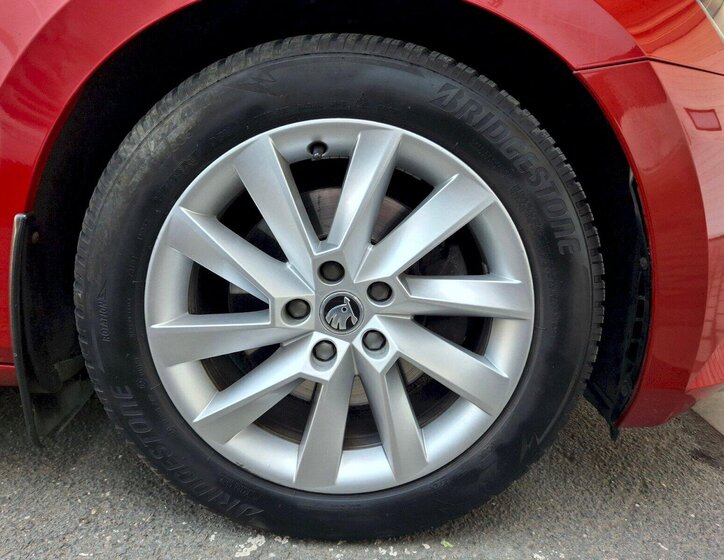 Škoda Superb Kombi 2,0 l 110 kw