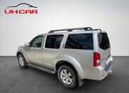 Nissan Pathfinder 6