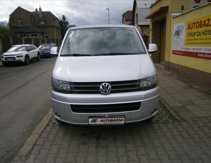 Volkswagen Multivan Kombi 2,0 l 103 kw