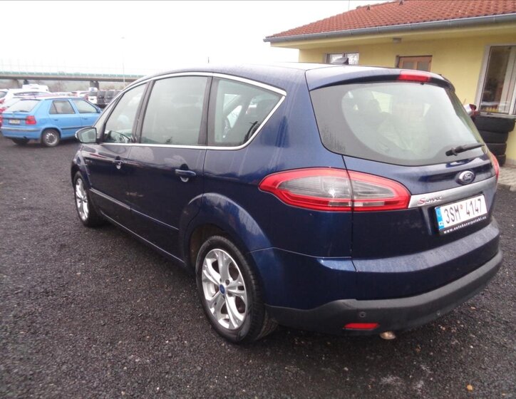 Ford S-MAX 6