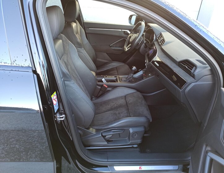 Audi RS Q3 SUV 2,5 l 294 kw