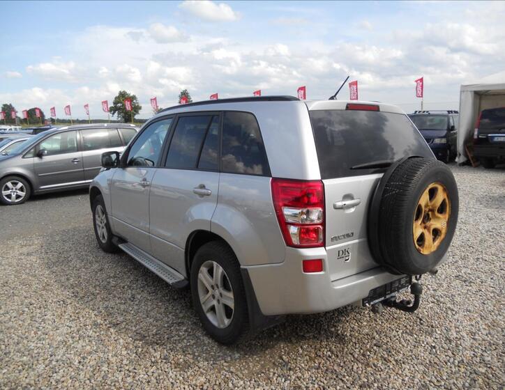 Suzuki Grand Vitara 8