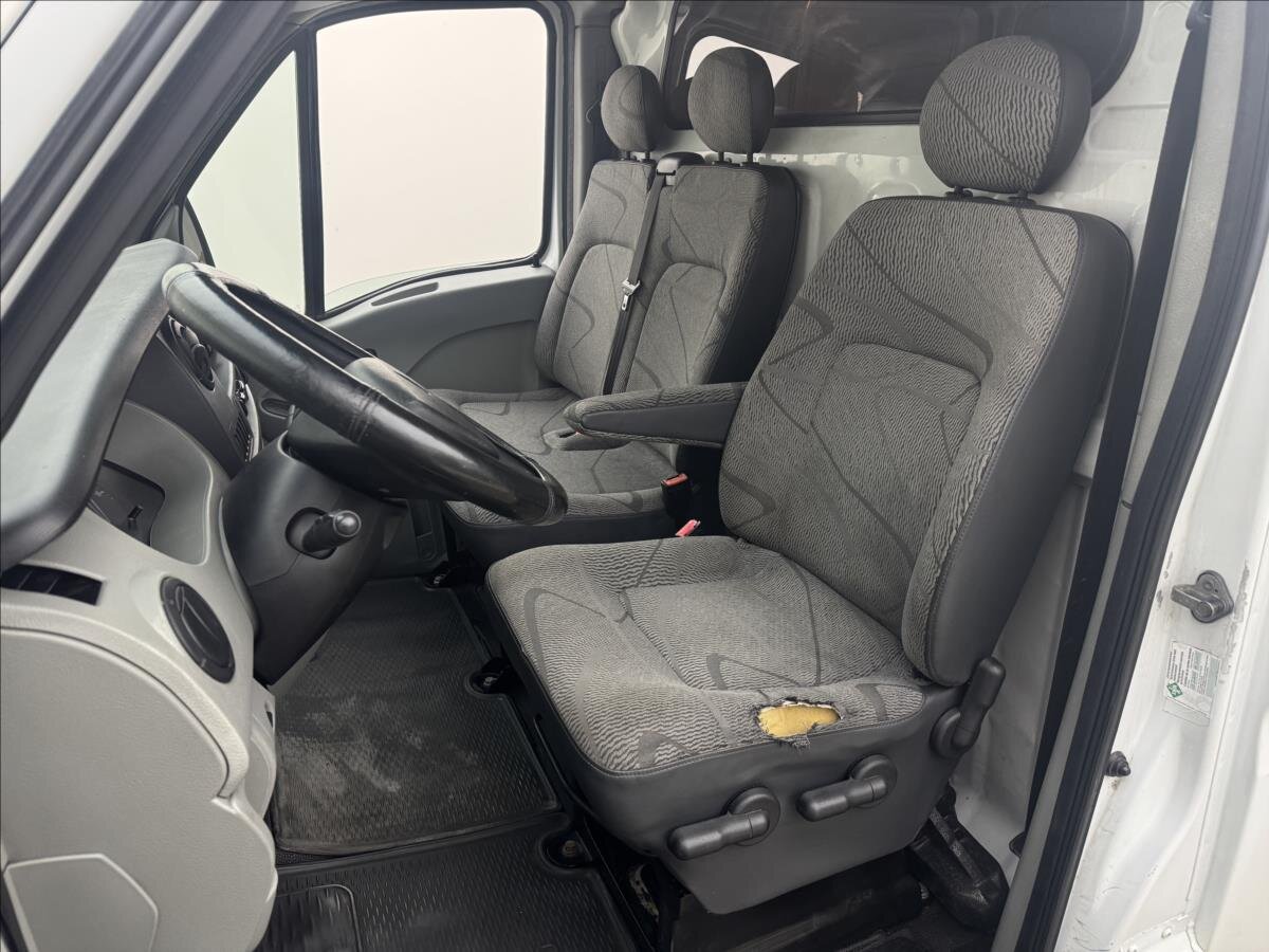 Renault Master Skříň 2,5 l 74 kw