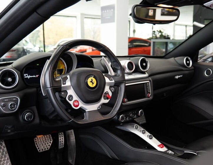 Ferrari California Kabriolet 3,9 l 412 kw