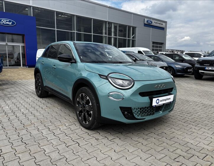 Fiat 600 SUV / Terénní 1,2 l 100 kw