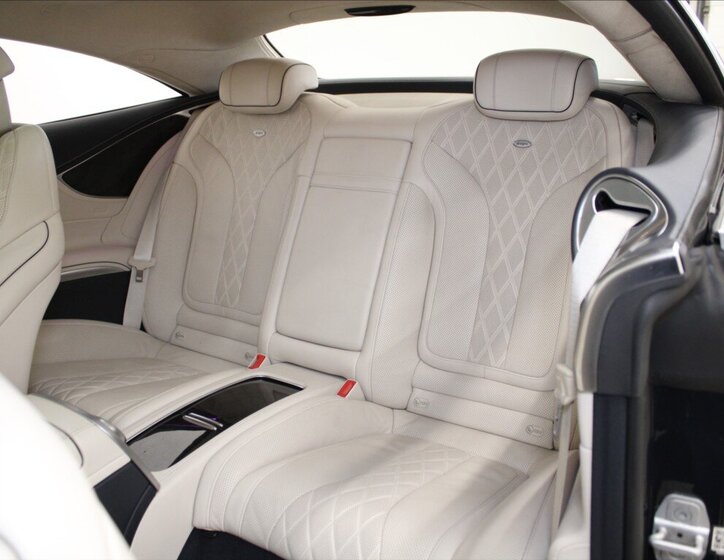 Mercedes-Benz Třídy S 8