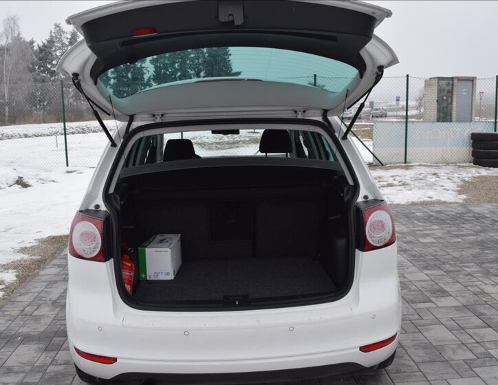 Volkswagen Golf Kombi 1,6 l 77 kw