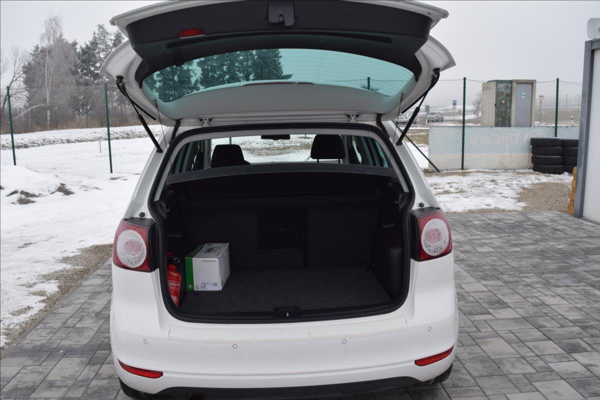 Volkswagen Golf Kombi 1,6 l 77 kw