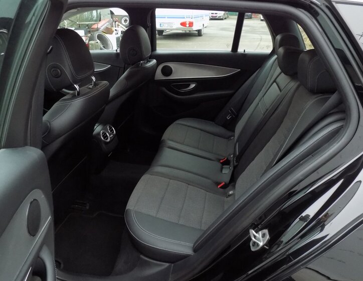 Mercedes-Benz Třídy E 10